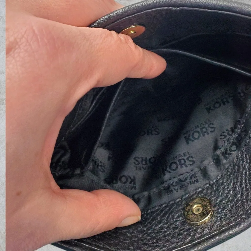 Michael Kors Fulton Black Pebbled Leather Crossbody Bag Gold MK Logo‎ Small